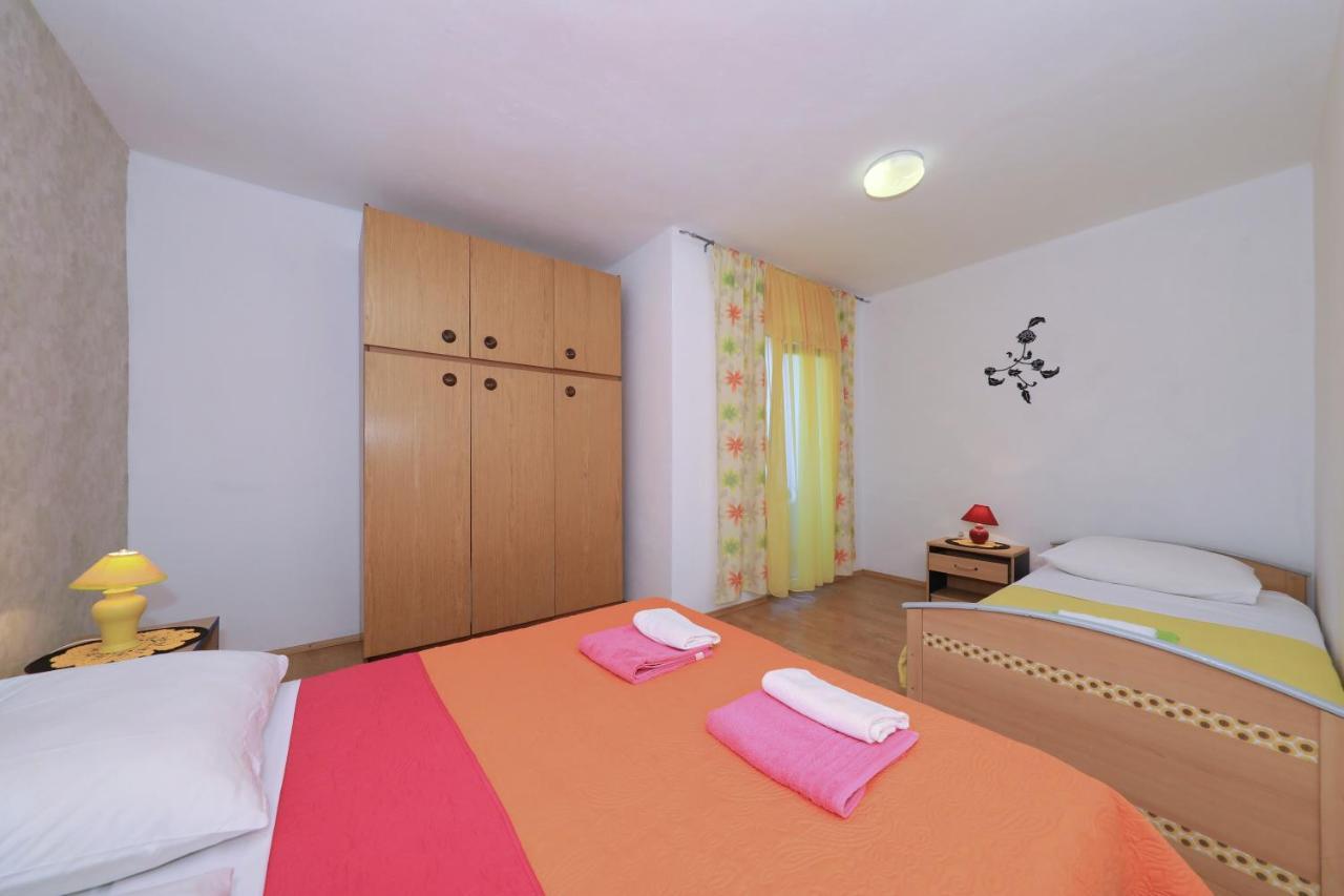 Apartments Luca Razanac Ngoại thất bức ảnh