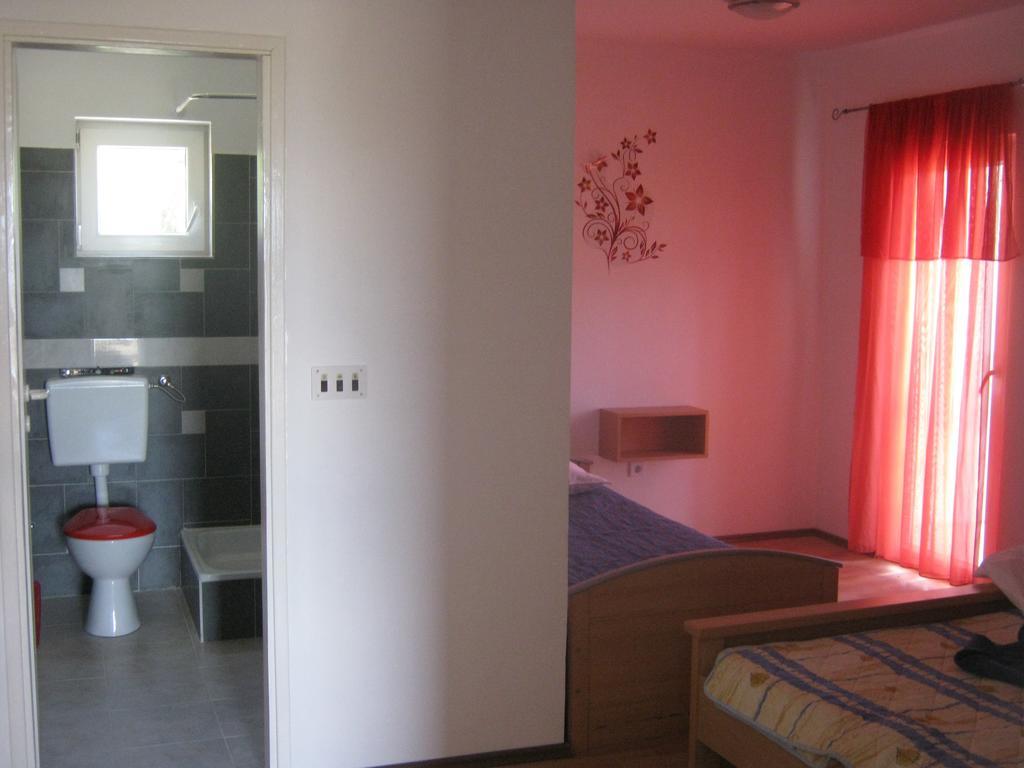 Apartments Luca Razanac Phòng bức ảnh